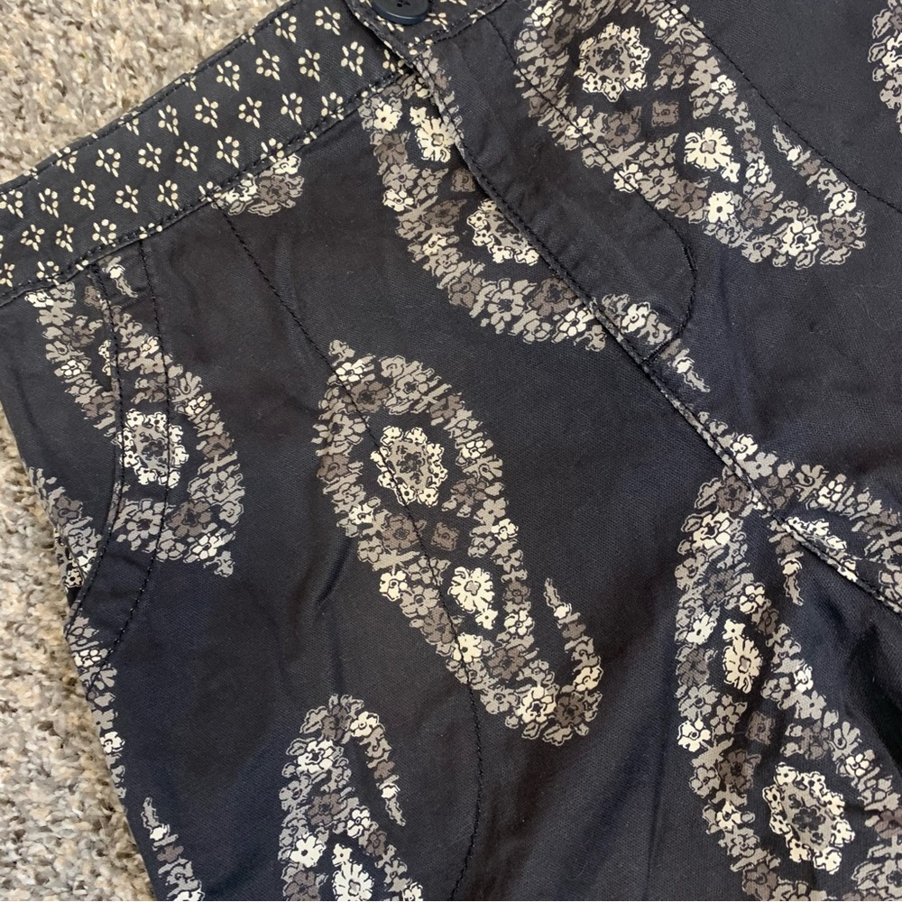 Knox Rose Paisley Printed High Waisted Shorts - Picture 4 of 12